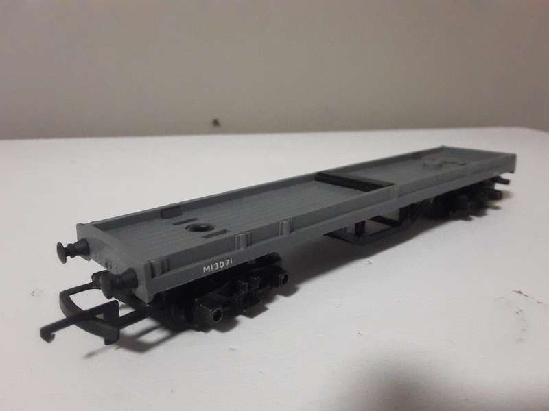 Hornby Locomotive and Rolling Stock Bundle