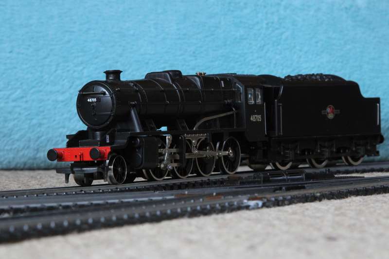 Hornby Locomotive and Rolling Stock Bundle