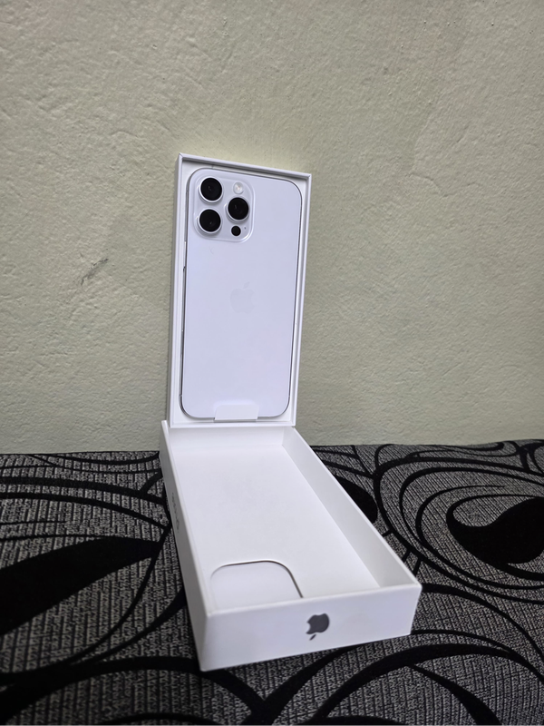 iPhone 16 pro max (512GB)