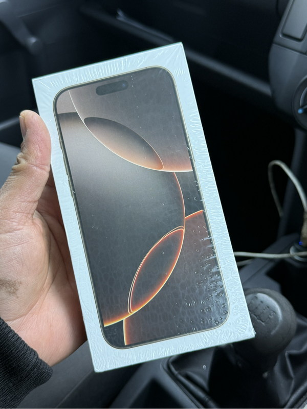 iPhone 16 pro max (Desert titanium)