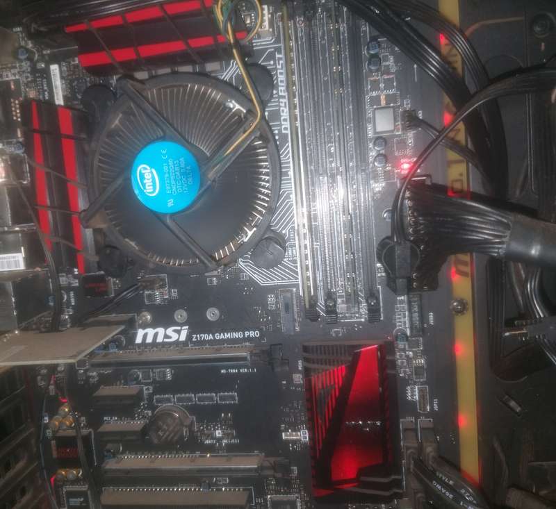 Intel(R) Core(TM) i7-6700 CPU @ 3.40GHz Motherboard MSI I7 6Th gen DDR4 (3.6ghz)