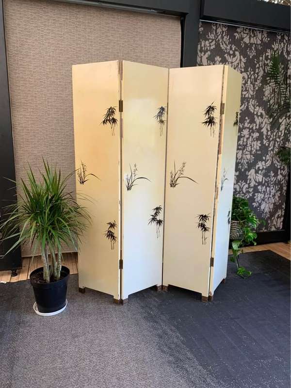 Vintage Oriental 4 Panel Hand painted Room divider