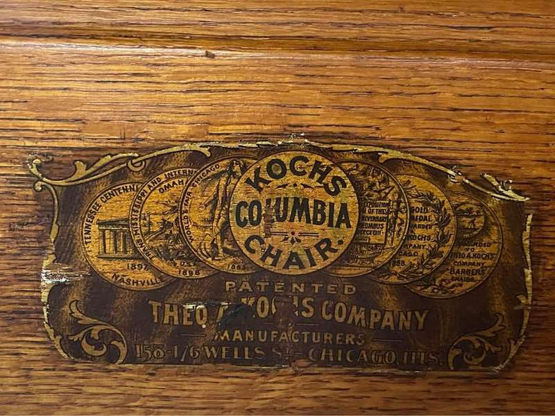 Antique Victorian Oak (Kochs Columbia) Barber Chair