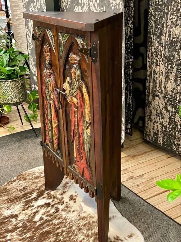 Antique Spanish Oak carved corner cabinet (circa 1896)