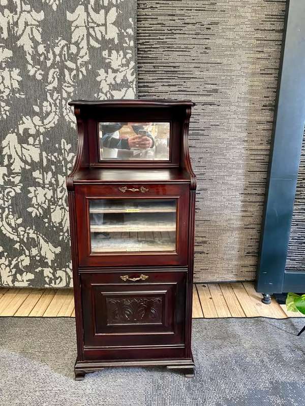 Antique/ Vintage Edwardian Mahogany Music Cabinet with mirror