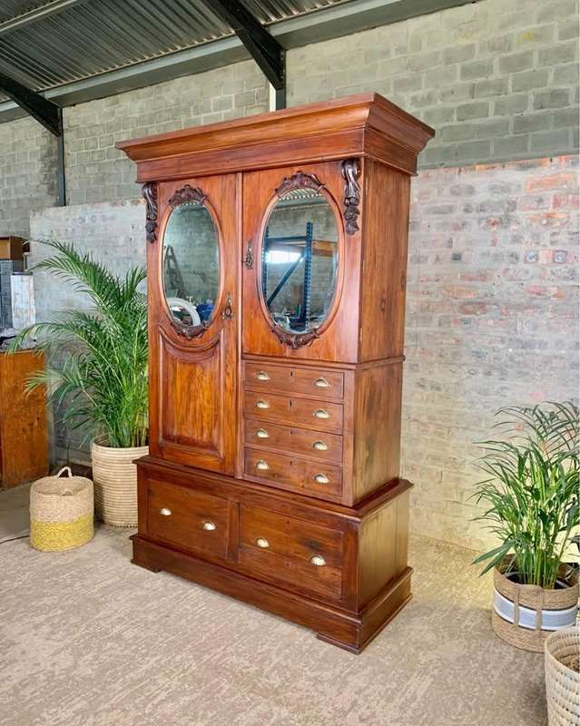 Mahogany Gentleman's wardrobe