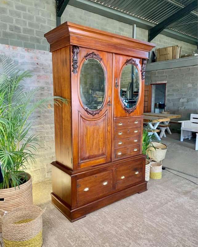 Mahogany Gentleman's wardrobe