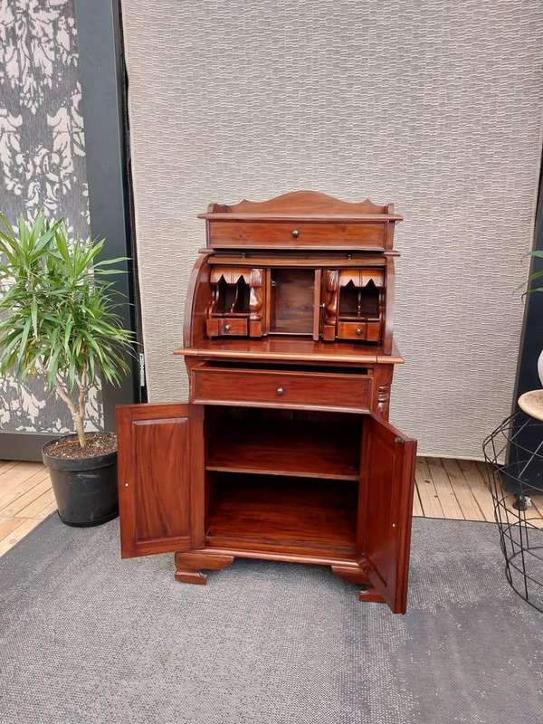 Antique / Vintage Writers Bureau