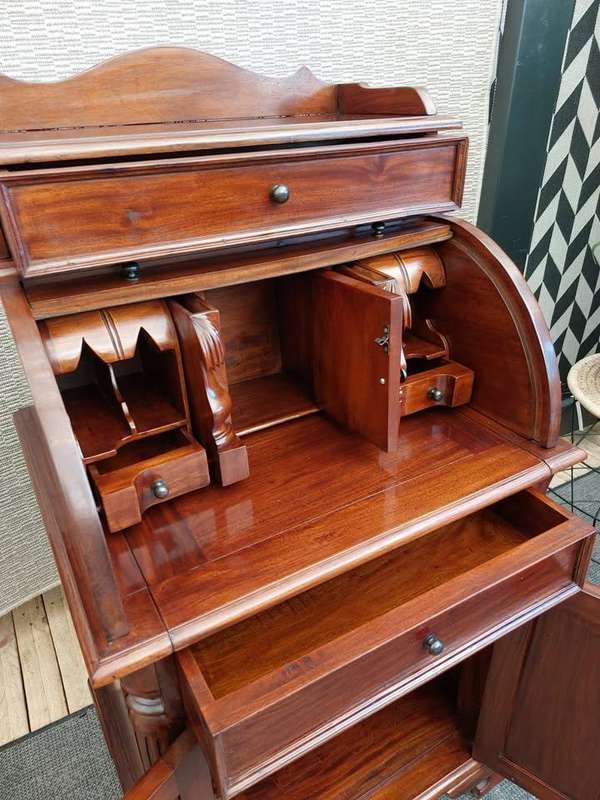 Antique / Vintage Writers Bureau