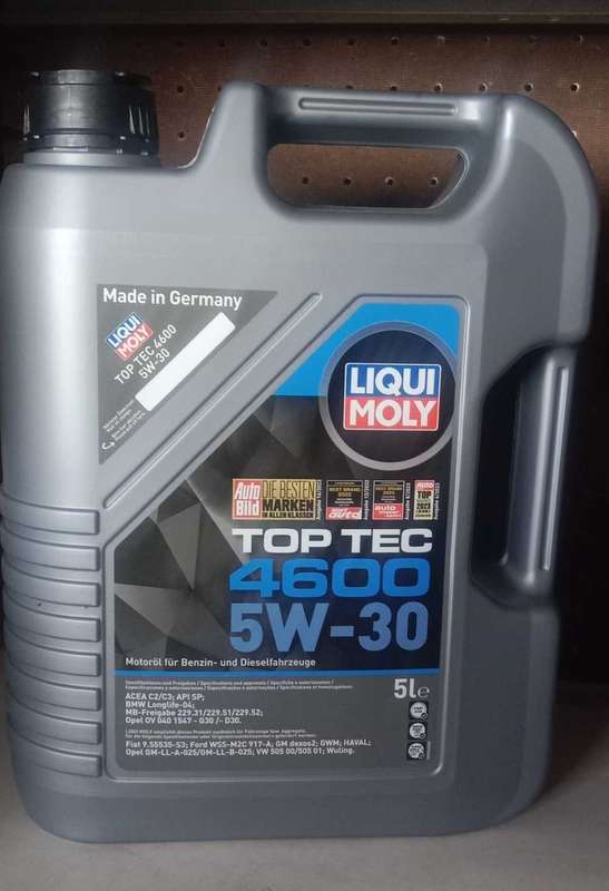 Engine oil (Liqui Moly)