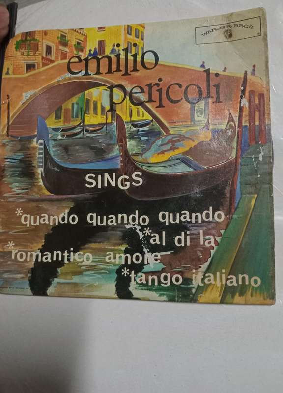 45 RPM vinyl record featuring Italian artist Emilio Pericoli.