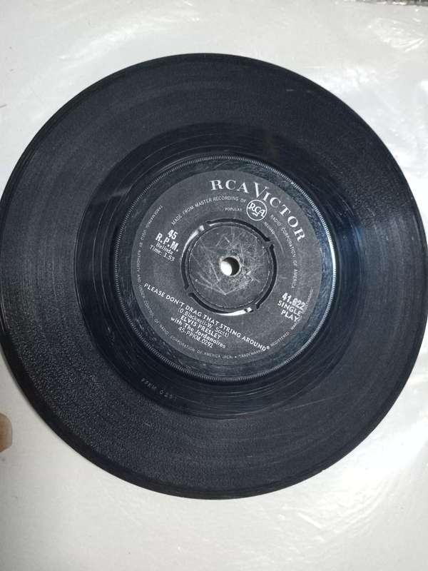 Elvis Presley's "Devil in Disguise" with The Jordanaires. - 45RPM Vinyl