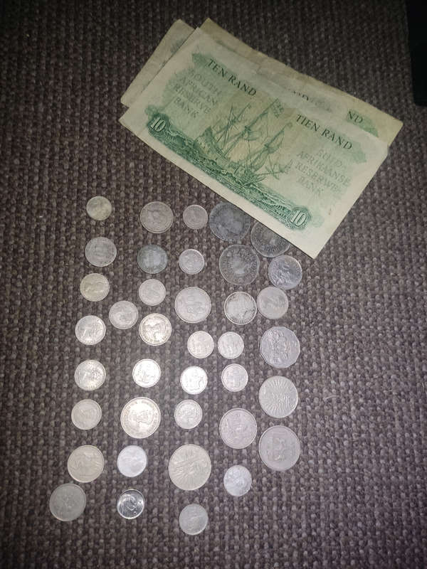Vintage coins+ few bank notes
