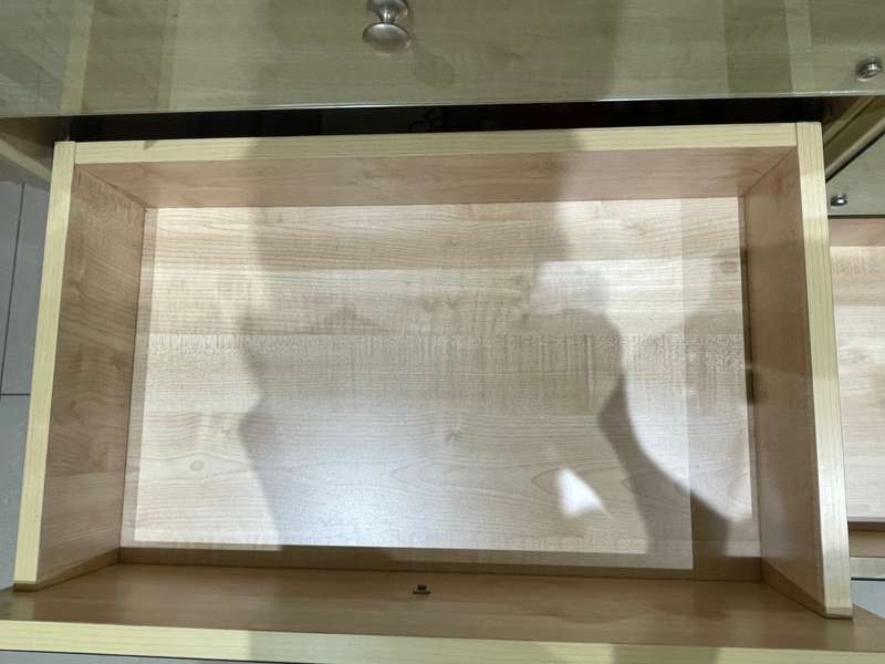 Chest of Drawers - 8 Drawers with Glass Fronts