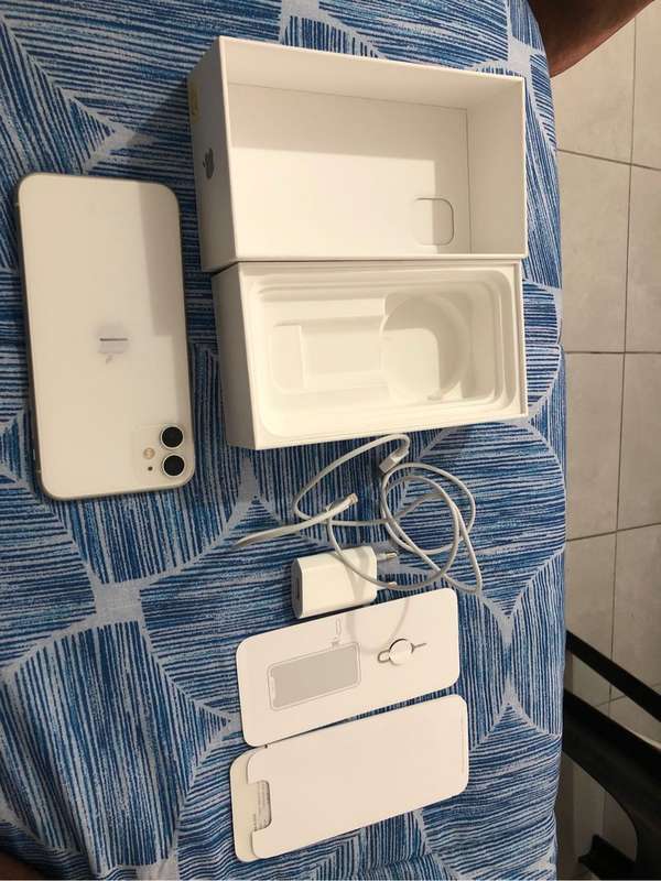 iPhone 11