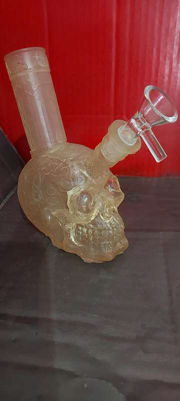 Celtic Crystal Skull Bong - Custom Collectible made piece with 14mm bowl