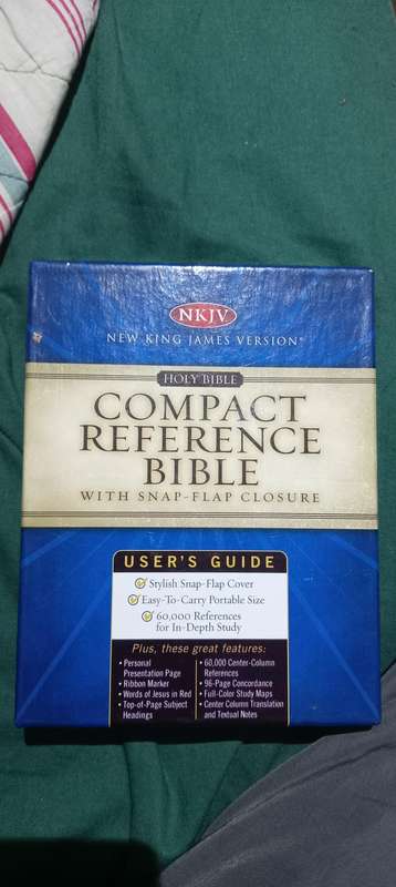 NKJV Compact Reference Bible