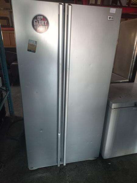 LG Double door Fridge freezer