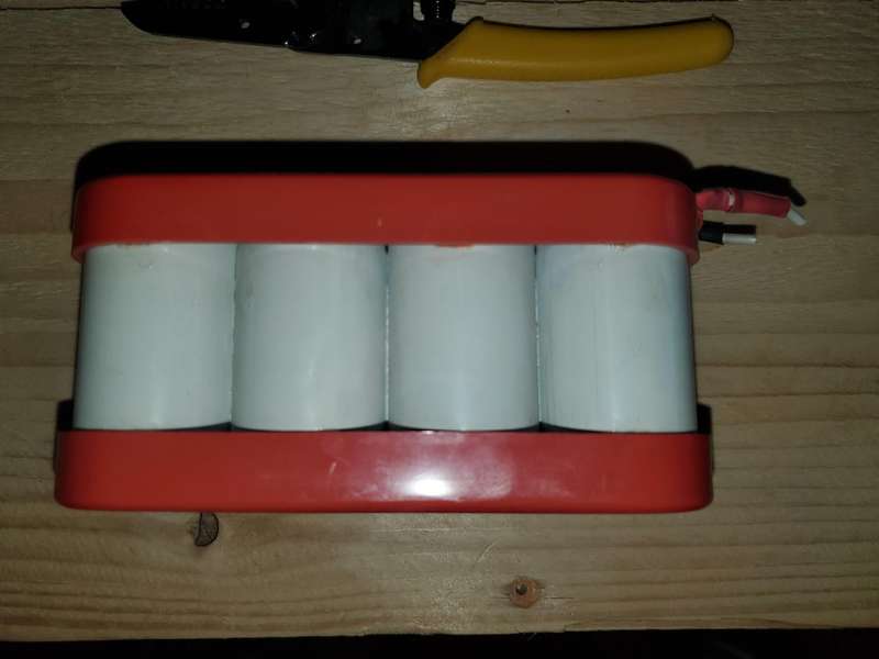 9.6V 4Ah used NiCd pack