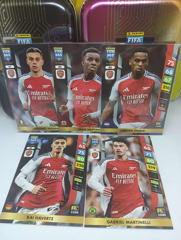 PANINI- FIFA365 2025- LOT OF 5 BASE CARDS- ARSENAL