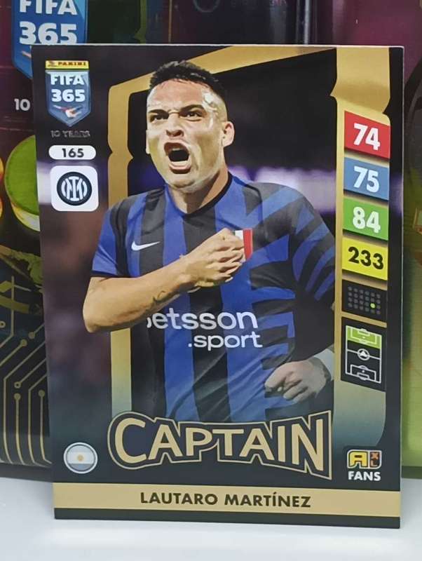 PANINI- FIFA365 2025- CAPTAIN- LAUTARO MARTINEZ #165