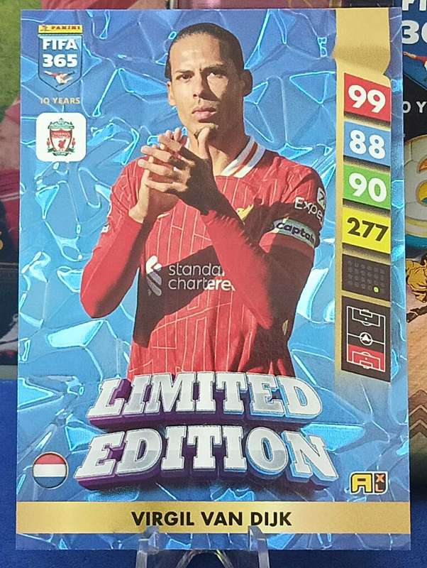 PANINI- FIFA365 2025- LIMITED EDITION- VIRGIL VAN DIJK