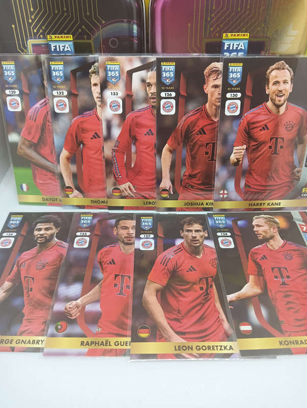 PANINI- FIFA365 2025- LOT OF 9 BASE CARDS- BAYERN MUNCHEN