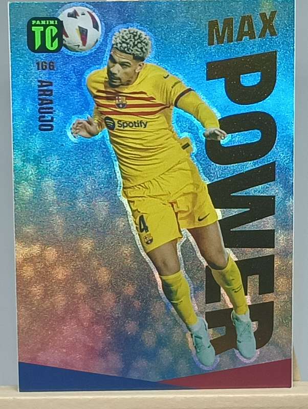 RONALD ARAUJO- PANINI-  TOP CLASS 2024- MAX POWER- FOIL #166