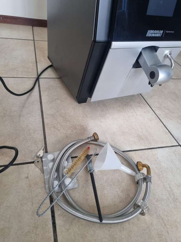 Coffee Machine- Bravilor - Esprecious 12 Espresso Machine Bve1000