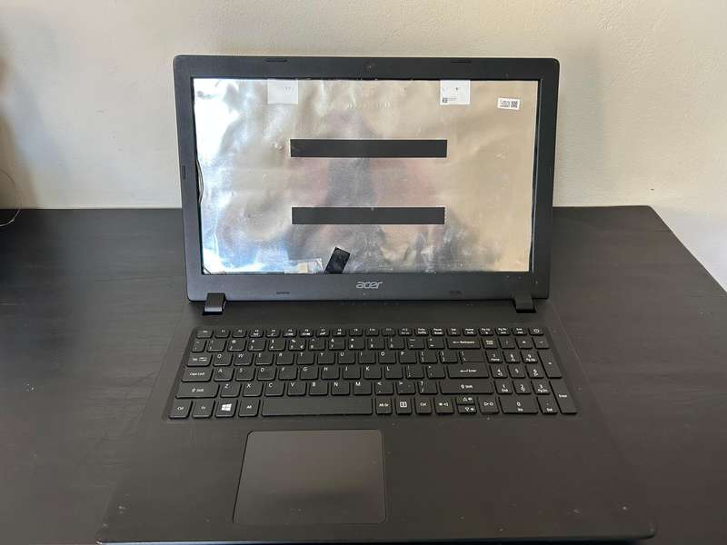 Acer Aspire 3 A315-31 FOR PARTS