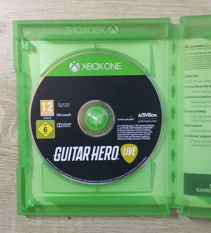 Xbox one Guitar Hero Live (Excellent condition no manual - Combine Orders Pay 1 Shipping fee)