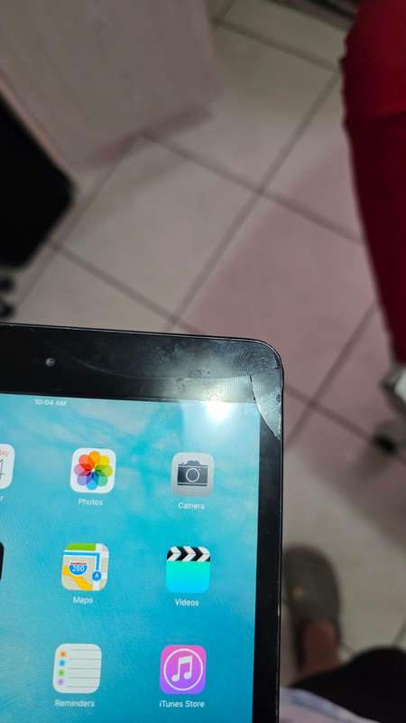 Apple Ipad Mini 1st Gen A1432 (Please Read description)