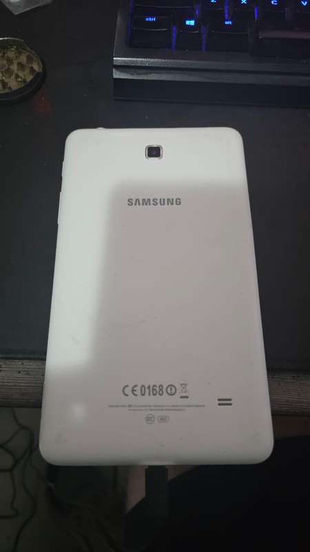 Galaxy Tab 4 7.0 (Please Read description)