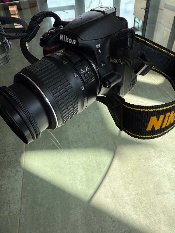 Nikon D3100 camera Bundle