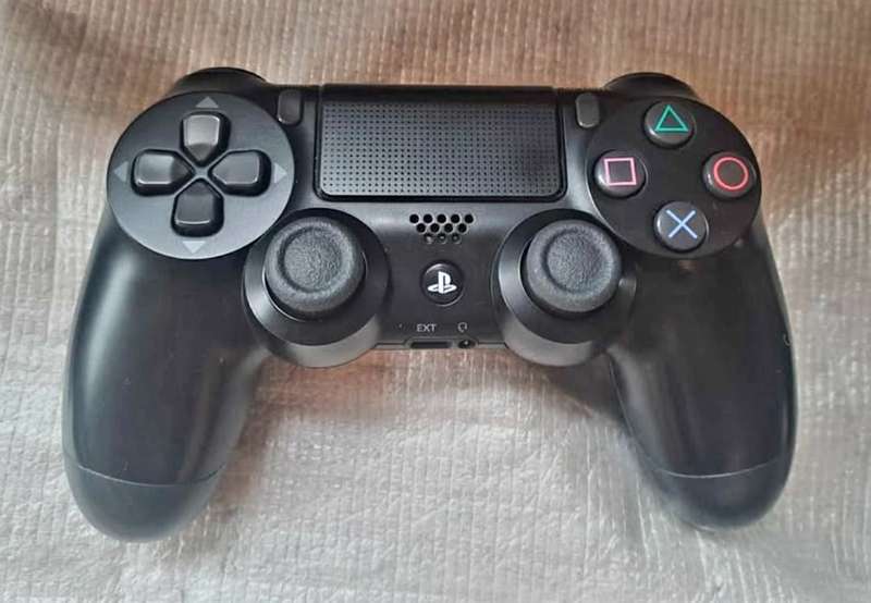 Playstation 4 in pristine condition