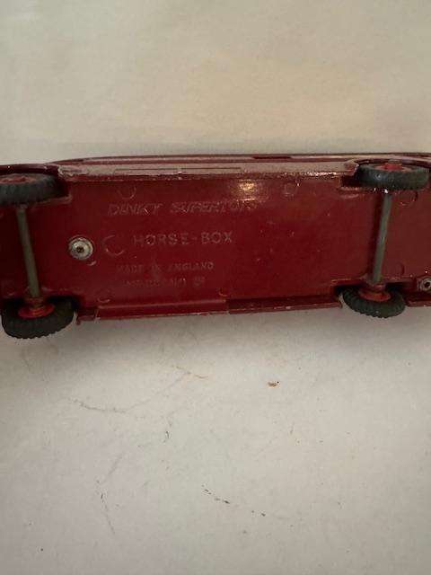 Dinky Toys 581 - Meccano England - Horse Box