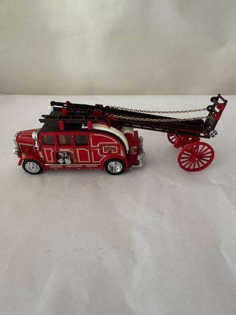 Matchbox MOYY YFE08 - Fire Engine Series