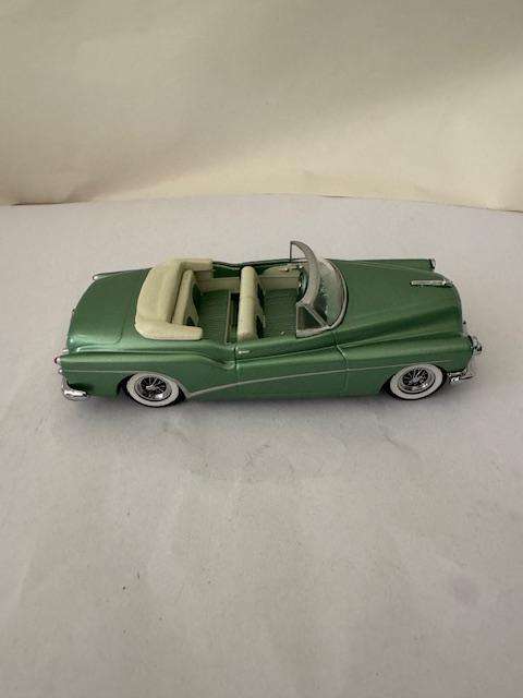 Matchbox Collectibles DYM37798 - 1953 Buick Skylark