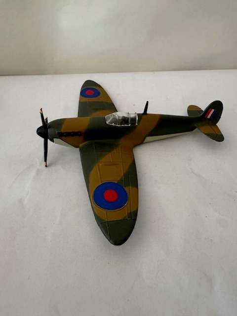 Dinky Toys 719 - Spitfire MK II