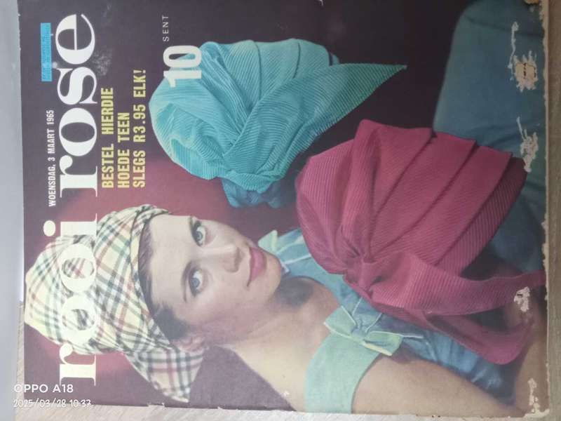 Antique Rooi Rose Magazines