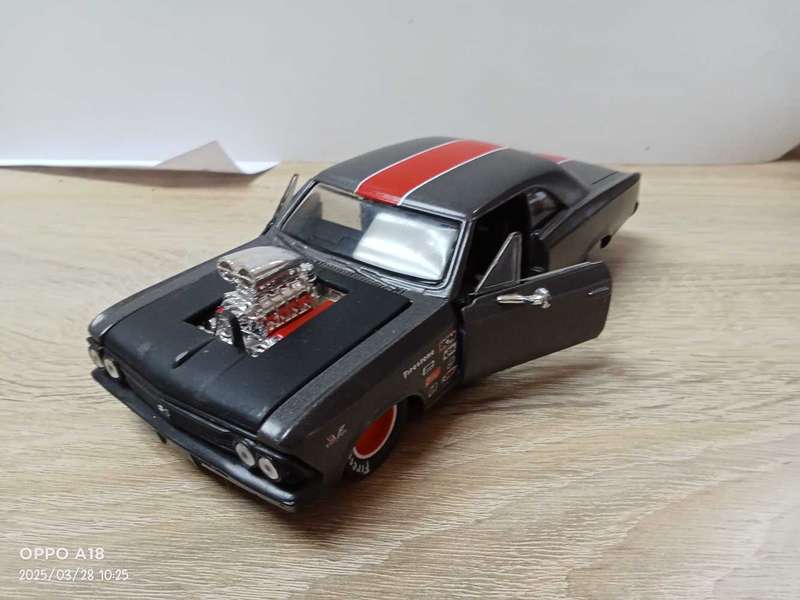 Chevrolet Chevelle SS296 Hobby Model Car
