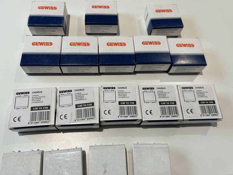 CHORUS 2-GANG BLANK PLATE WHITE GEWISS GW10198