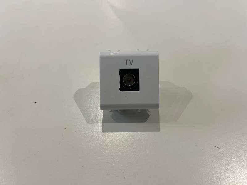 DIRECT TV-SAT SOCKET GW10377 GEWISS