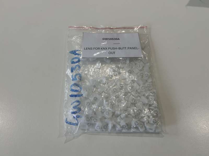 LENS FOR KNX PUSH-BUTT.PANEL-OUT GW10530A