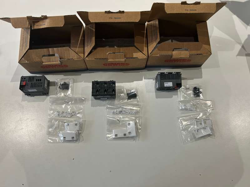 KNX EASY PUSH BUTTON PANEL 6 CHANNEL WHITE GW10753A