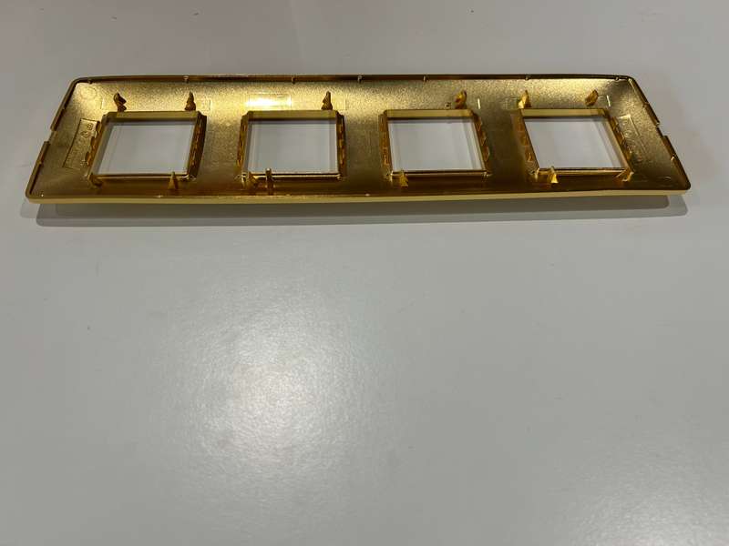 INTERNATIONAL 3x3 ONE COVER PLATE 2+2+2+2 GANG VERT GOLD GW16129MO GEWISS