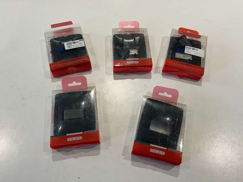 CHORUS ONE KIT BLANK PLATE BLACK GX20TNO