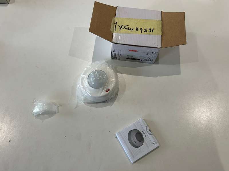KNX PRESENCE SENSOR CEILING MOUNT 2.5m GWA9531