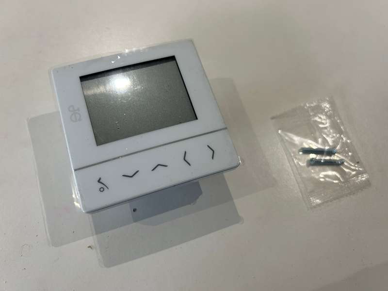 AURA WIRELESS THERMOSTAT - WHITE (230V)