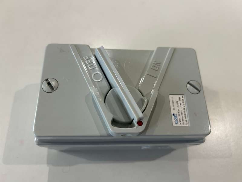 Mini IP66 Isolator 20A MHSP3-20-2